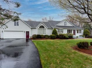 35 Pine Hill Rd, Burlington, CT 06013