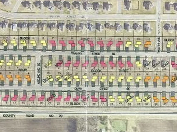 1108 Tikalsky St SE, New Prague, MN 56071