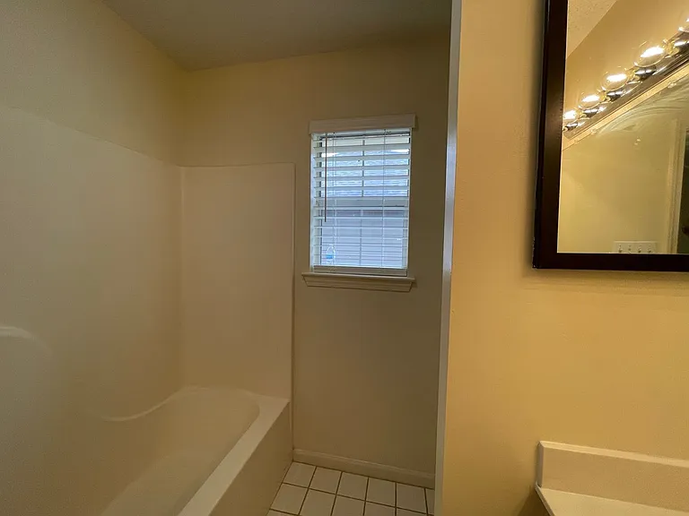 4274 Stumberg Ln — Photo 12