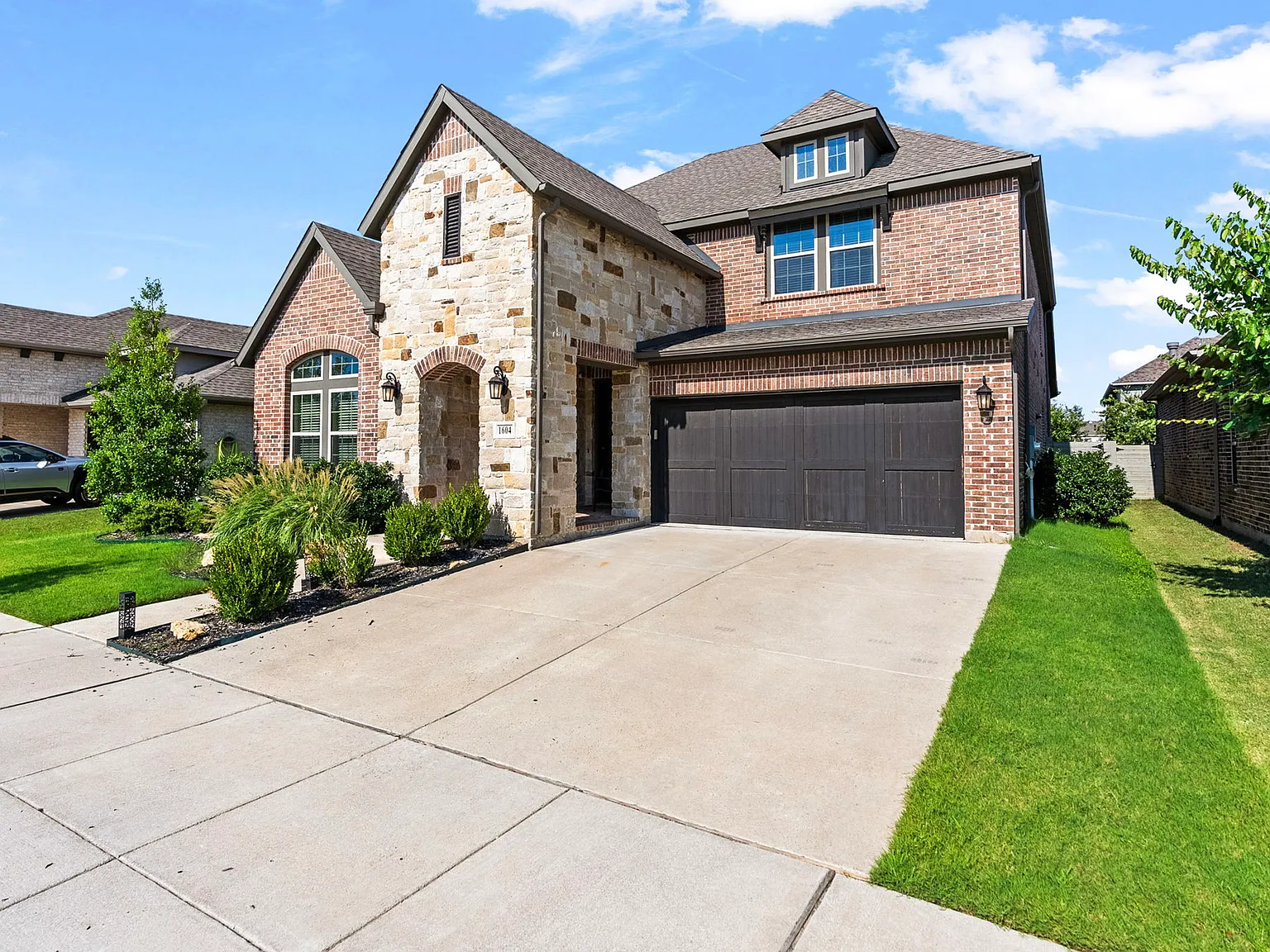 1604 Moss Trail Ct — Photo 3