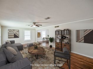 217 E Hird St, Gainesville, TX 76240