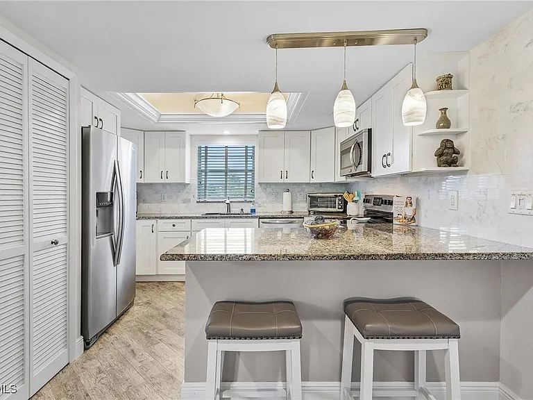 4205 SE 19th Ave #202 — Photo 4