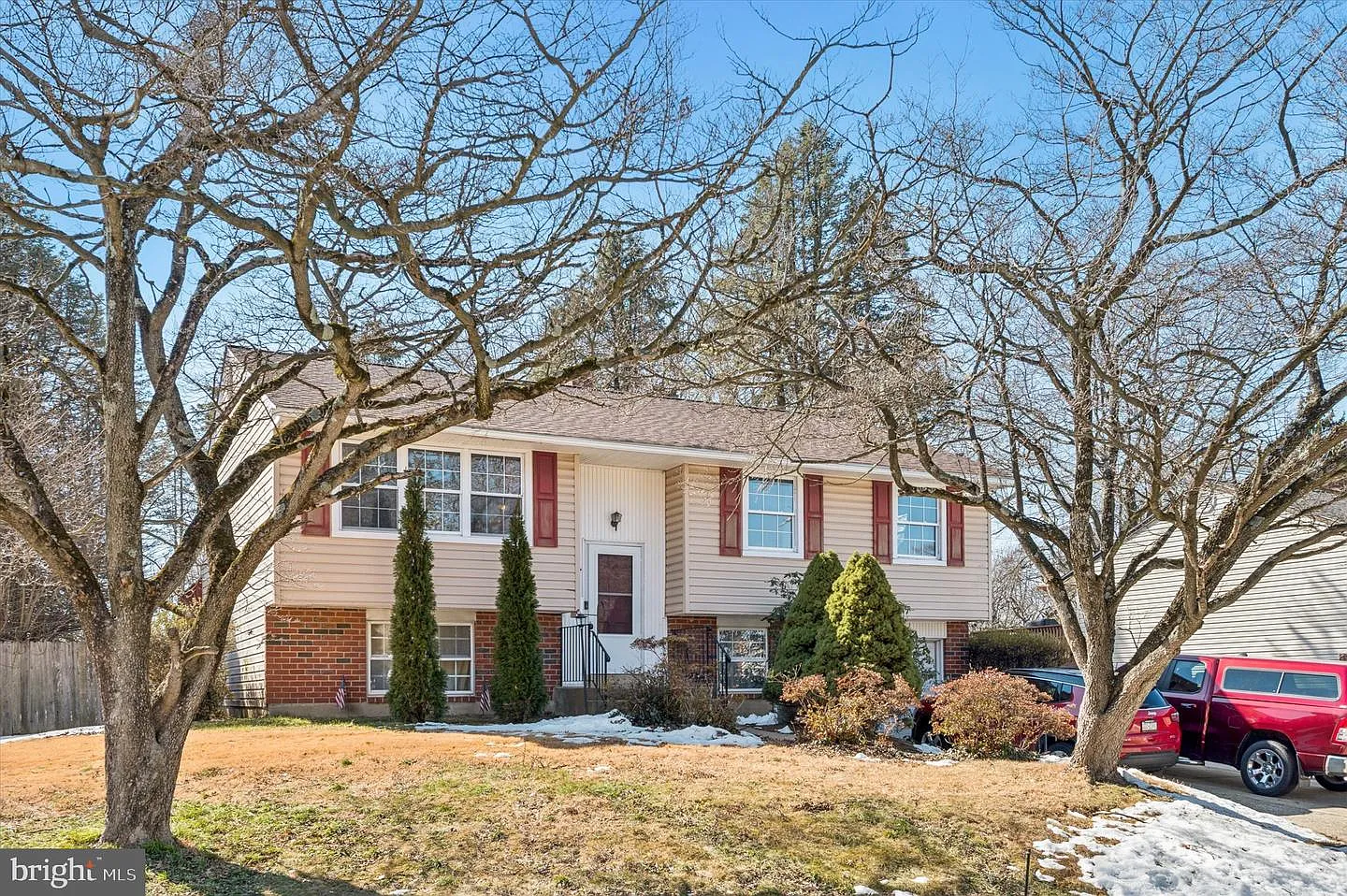 2441 Weir Rd photo 1