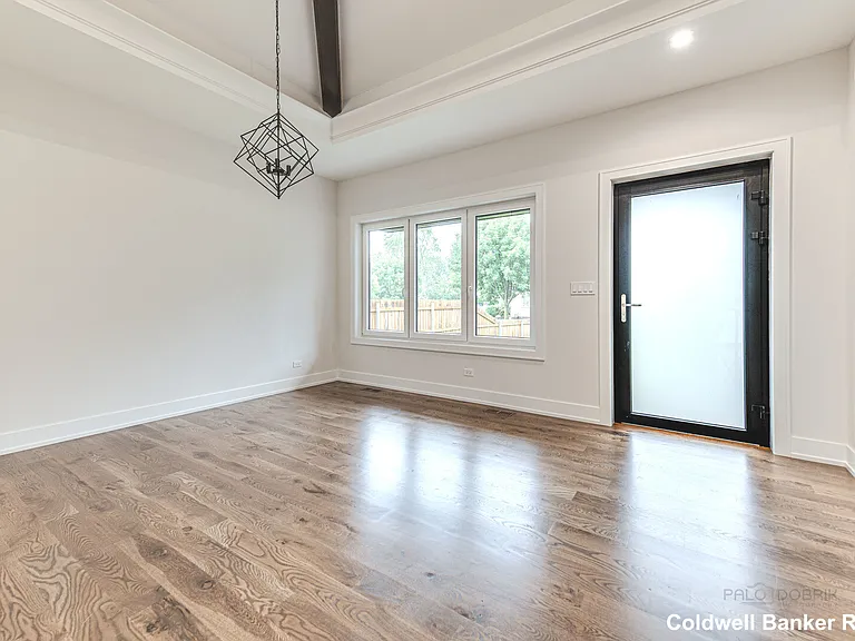 5330 86th St — Photo 4