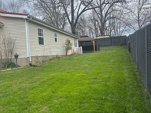 3rd image of 528 France Ln