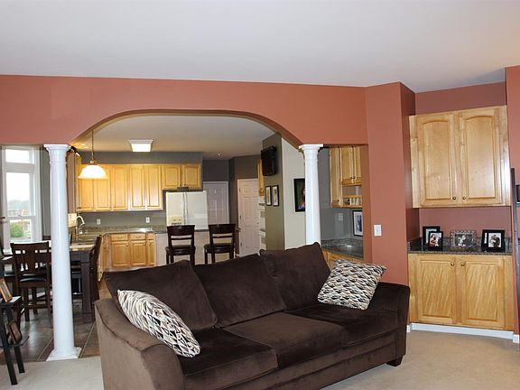 5th image of 369 Harbor Dr