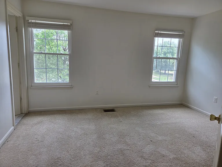 2470 Clover Field Cir — Photo 15