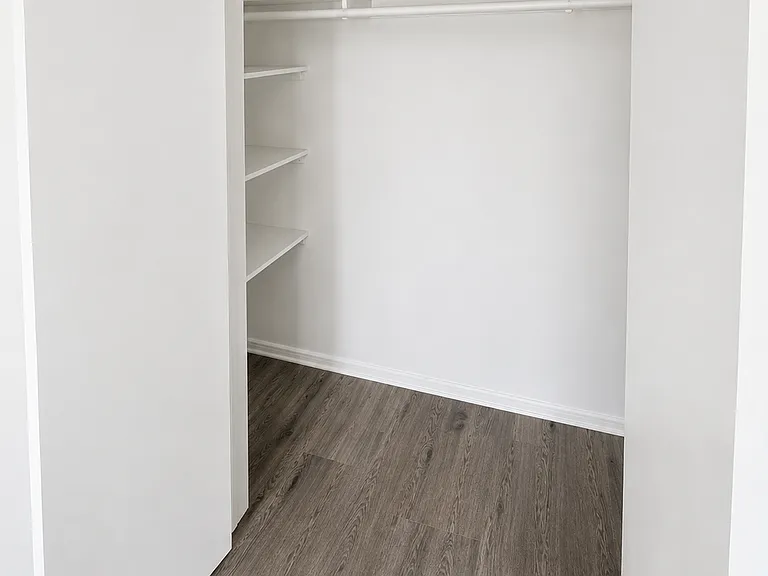 5309 Whitsett Ave #5 — Photo 7