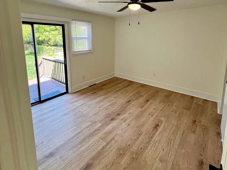 865 McNair St — Photo 18