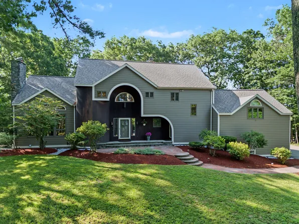 17 Galway Road, Windham, NH 03087
