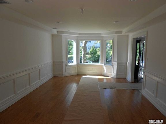 4th image of 56 Muriel Ave
