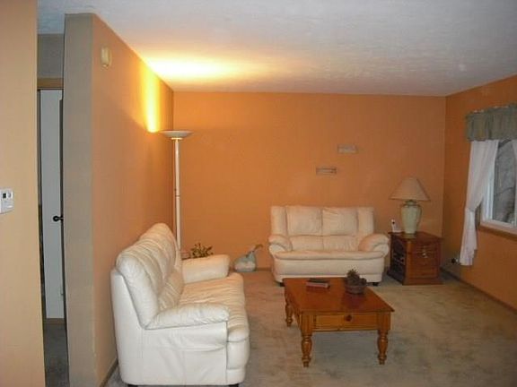 4th image of 2771 Broadway Ave