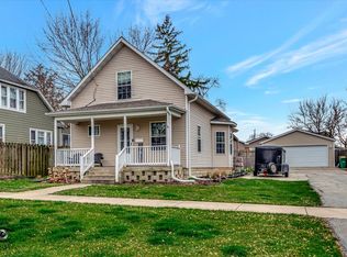 223 E 19th St, Lockport, IL 60441