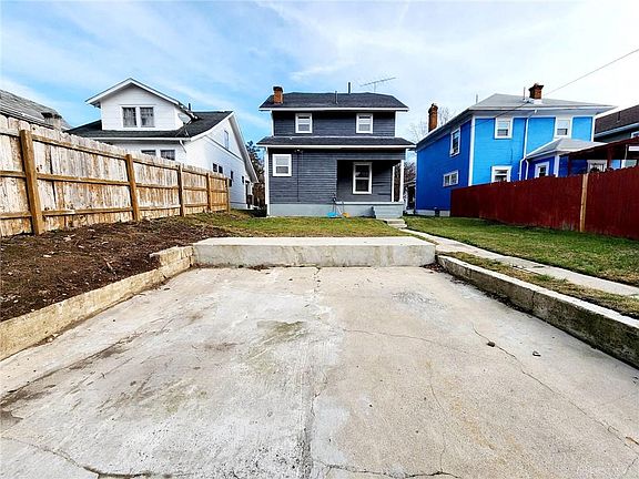 4th image of 1033 Philadelphia Dr
