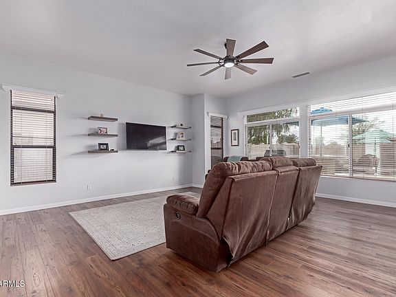 3rd image of 7235 W DREYFUS Drive
