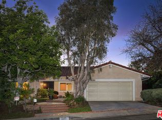 2887 Bottlebrush Dr, Los Angeles, CA 90077