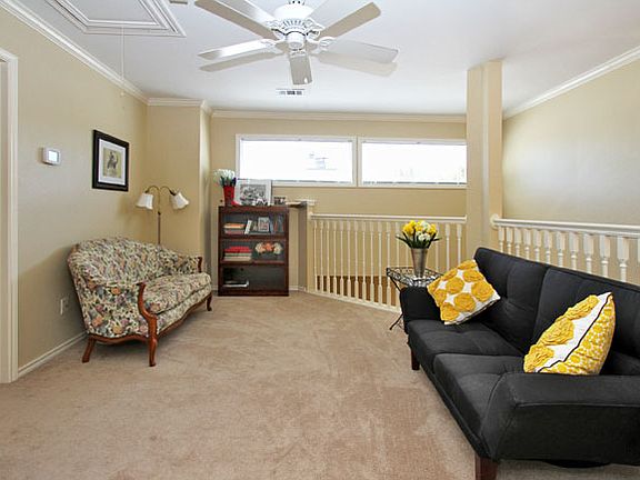 4th image of 7 Stoneleigh Way
