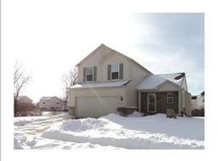 7734 Berwick Dr, Ypsilanti, MI 48197