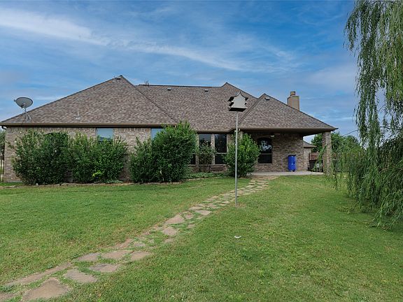 3rd image of 123 Vista Dr