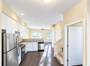 636 & 638 Hinesburg Rd #259F5300D, South Burlington, VT 05403