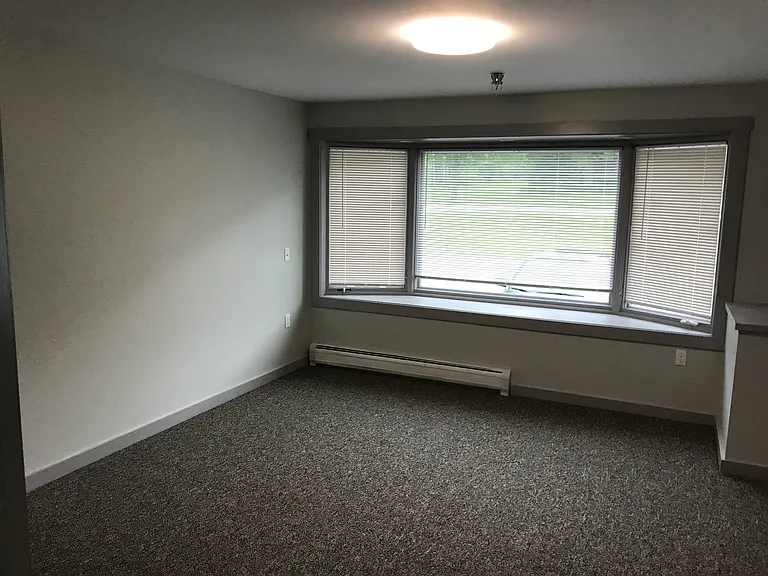 3391 Mountain Rd #F — Photo 8