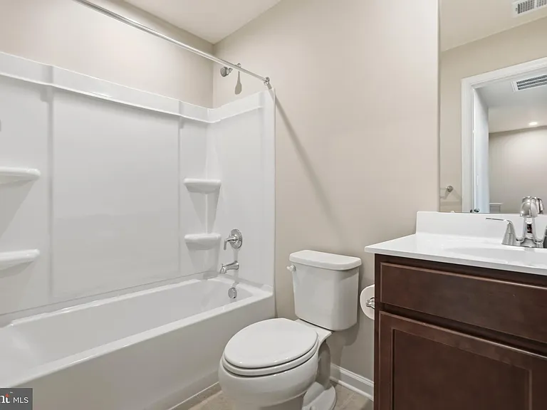 64 Dripping Spring Dr — Photo 10