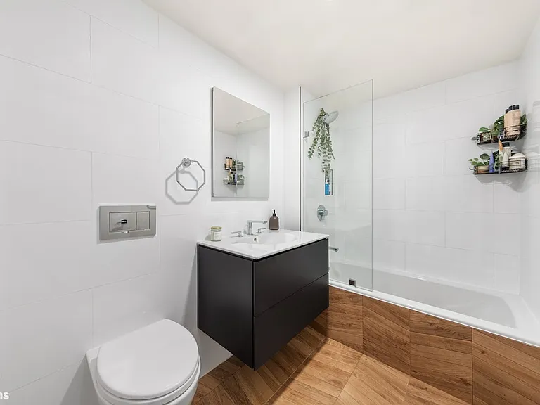 585 Union Ave #2A — Photo 12