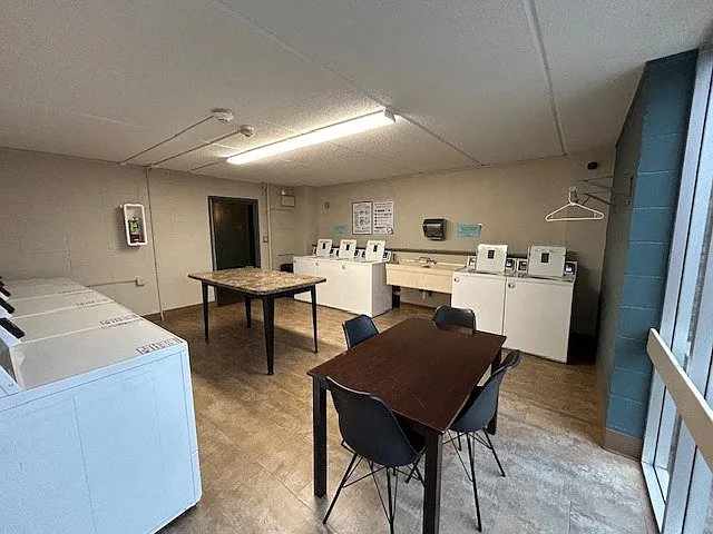 River Bluff Apartments — Photo 24