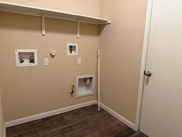 226 Hess Dr — Photo 11