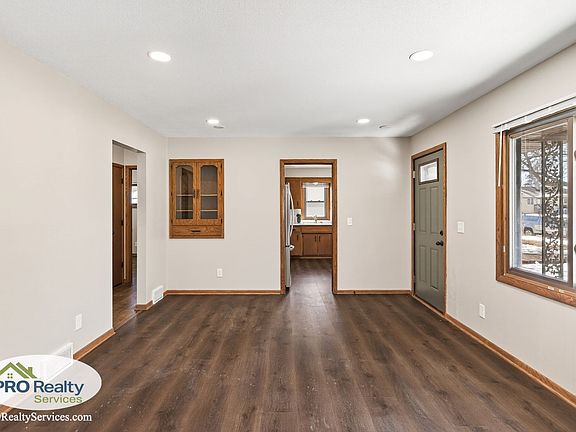 5th image of 3946 Xenia Ave N