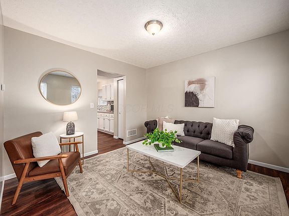 3rd image of 1344 Trabue Woods Blvd