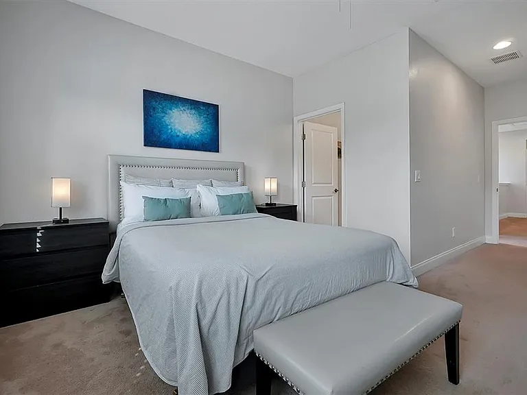 297 Captiva Dr — Photo 33