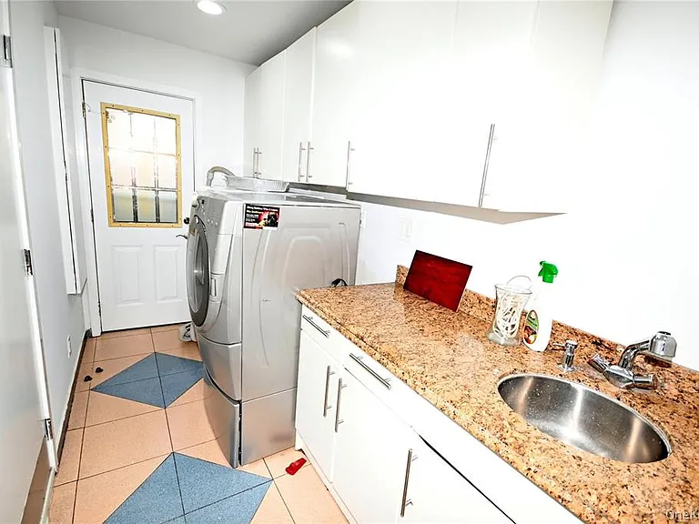 24 Warwick Rd — Photo 14