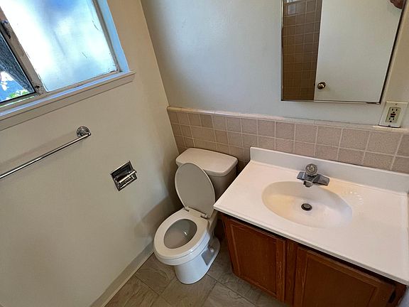 5th image of 4129 El Camino Way APT K