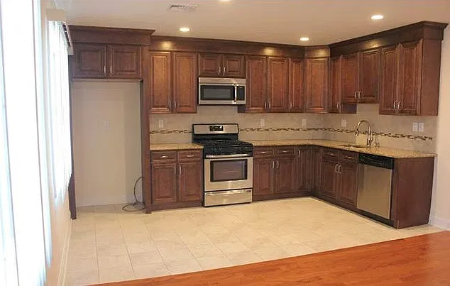 2 bed, $2,500 — Photo 3