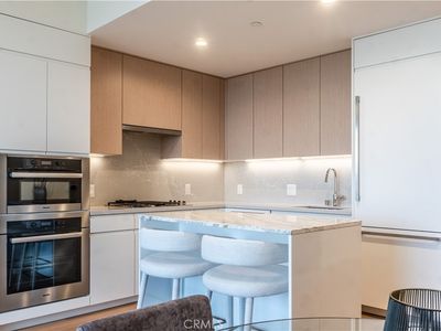 877 Francisco St APT 1512, Los Angeles, CA, 90017