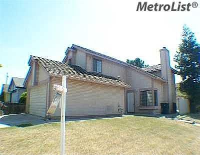 2nd image of 3495 Briar Ln