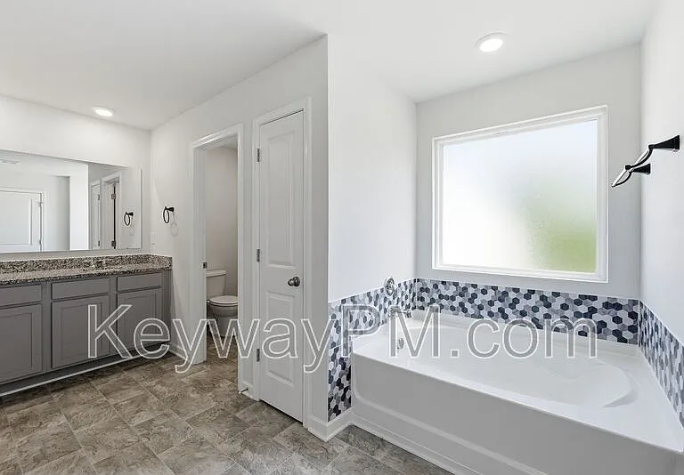 532 Myrtle Crst — Photo 16