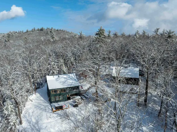 26 Babbitt Road, Rockingham, VT 05101