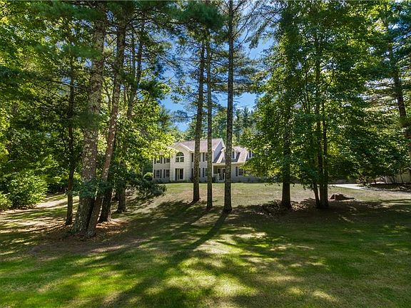3rd image of 54 Parkside Dr