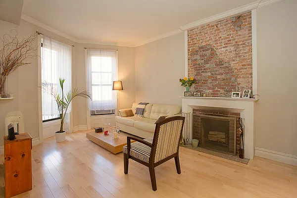 Sold by Townsley & Gay, LLC | media 17