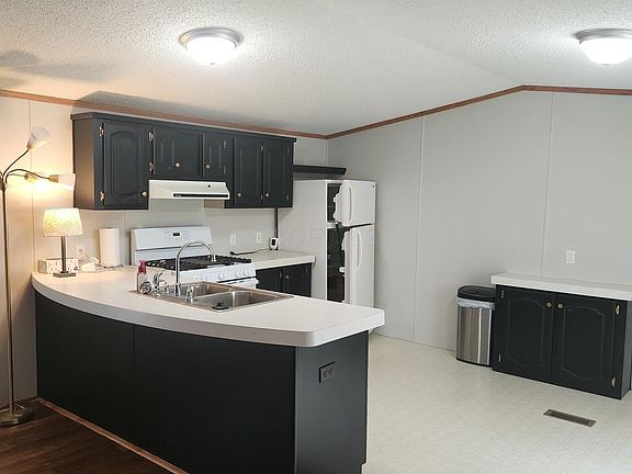 5th image of 1100 Thornwood Dr Lot 27