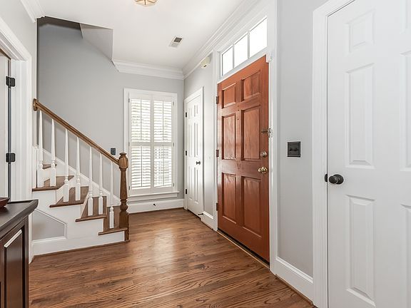 3rd image of 7715 Cashel Ct