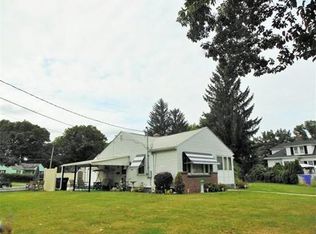 890 Berkshire Ave, Springfield, MA 01151