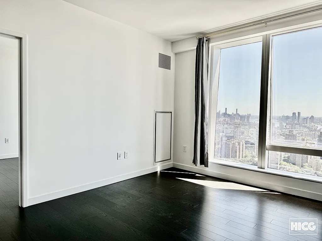 252 South Street — Photo 4