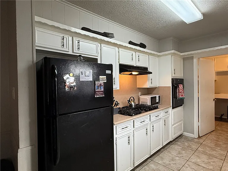 1213 S Ridgefield Cir — Photo 9