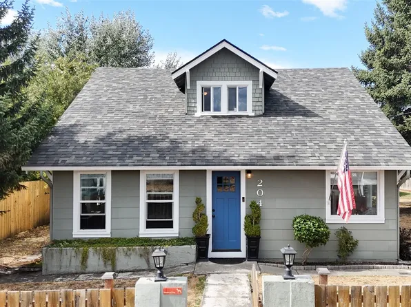 204 SE 2nd Street, Rainier, WA 98576