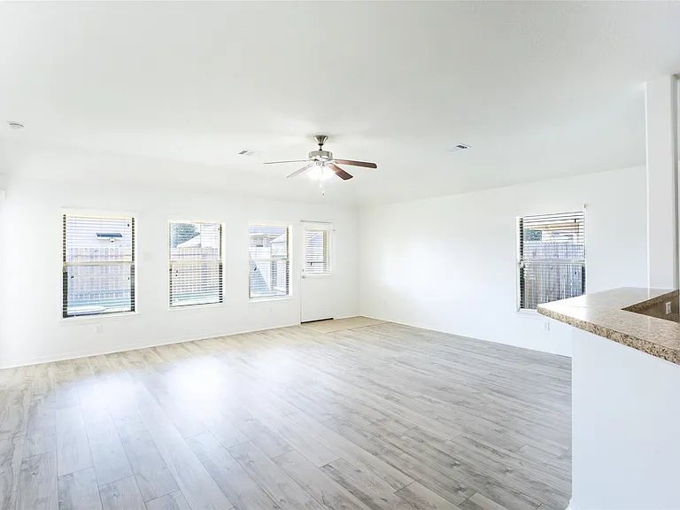 9918 Hideaway Bend Ln — Photo 17