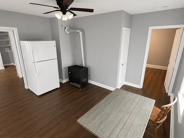 301 Ward St #3 — Photo 4