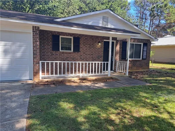 10294 Hamilton Gln, Jonesboro, GA 30238